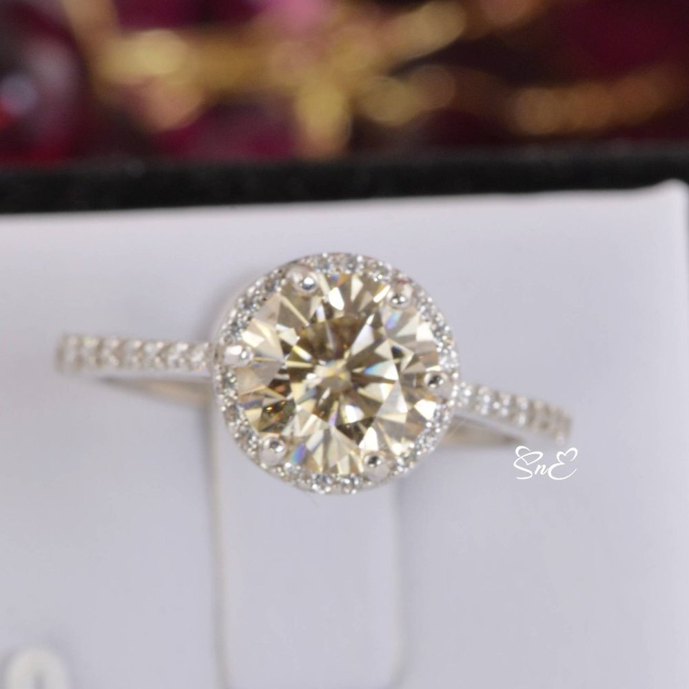 2.8ct Halo Champagne Moissanite Ring Engagement Ring NEW 7.5